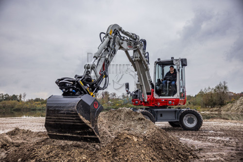 Takeuchi TB370W 48